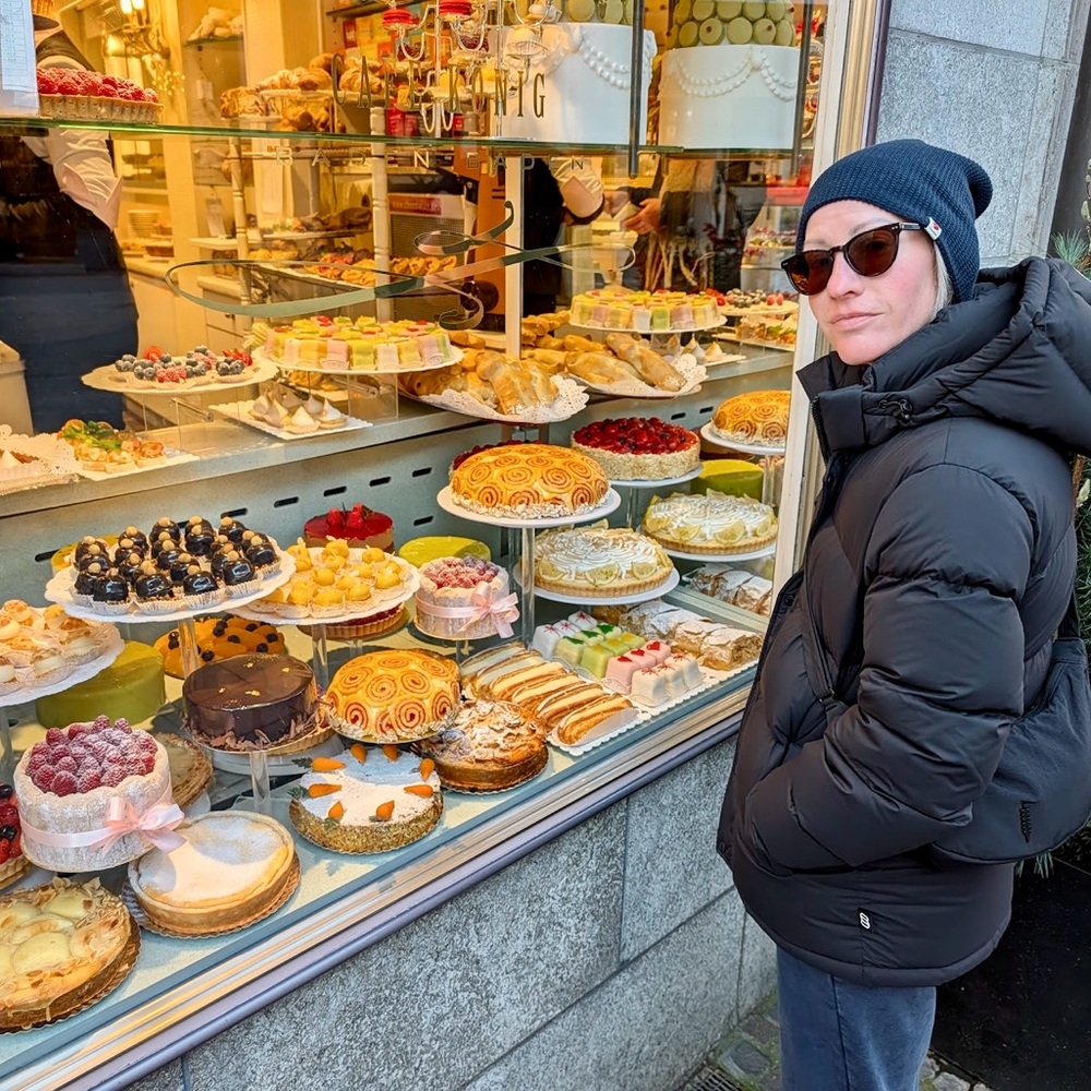 Meet your Posher, Alexis